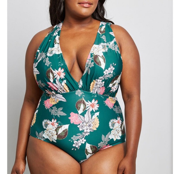 ModCloth Lauren green floral plunge one piece - Picture 4 of 13